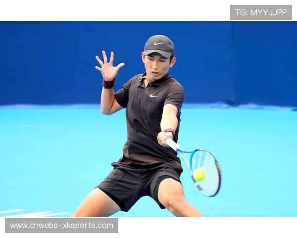 网球青年组商竣程助北京队晋级四强,称“全力以赴” 网球青年组商竣程助北京队晋级四强,称“全力以赴”