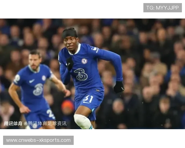 马杜埃凯世界波破门，阿森纳客场半场两球领先